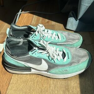 men’s Nike sneaker